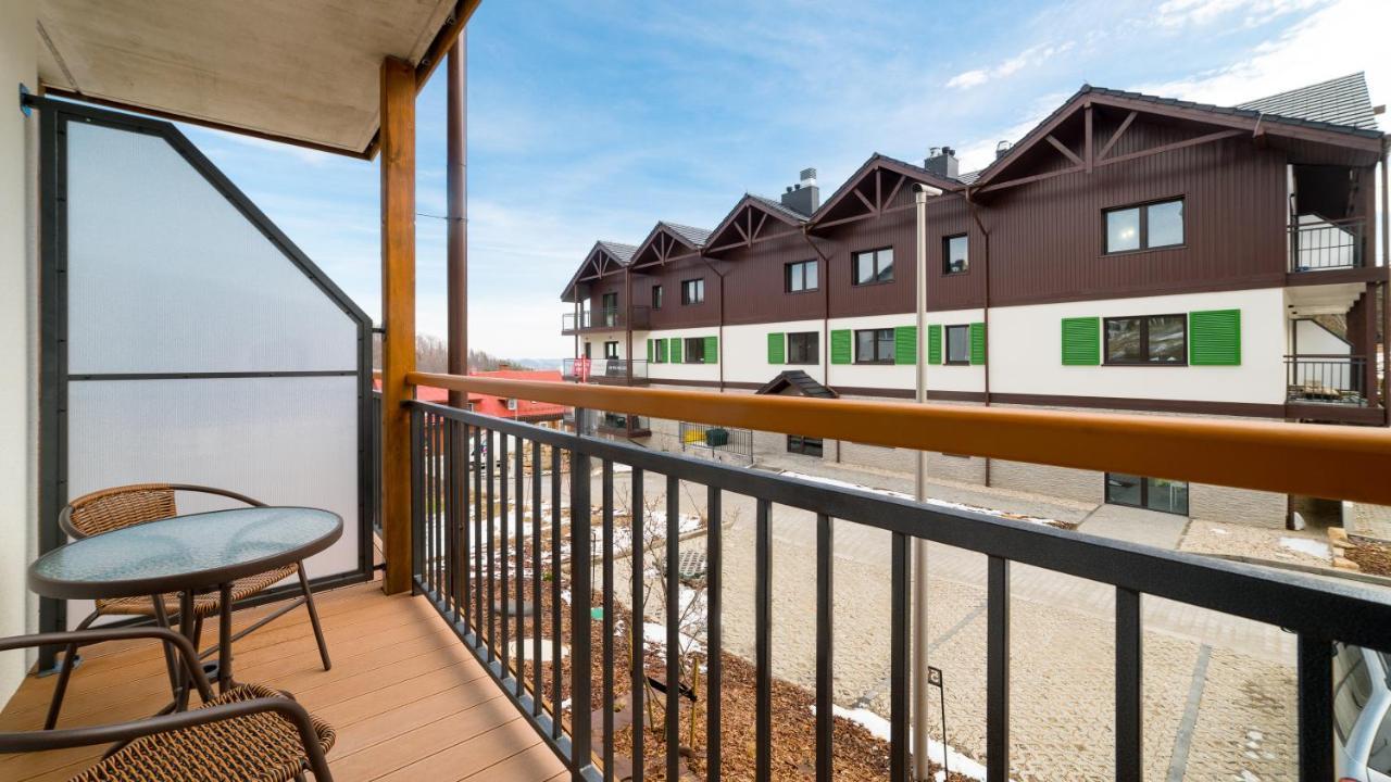 Apartamenty Sun & Snow Karpatia カルパッチ エクステリア 写真