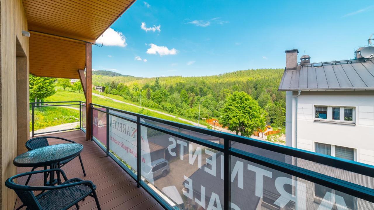 Apartamenty Sun & Snow Karpatia カルパッチ エクステリア 写真