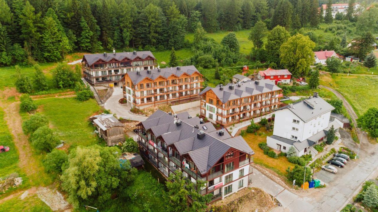 Apartamenty Sun & Snow Karpatia カルパッチ エクステリア 写真