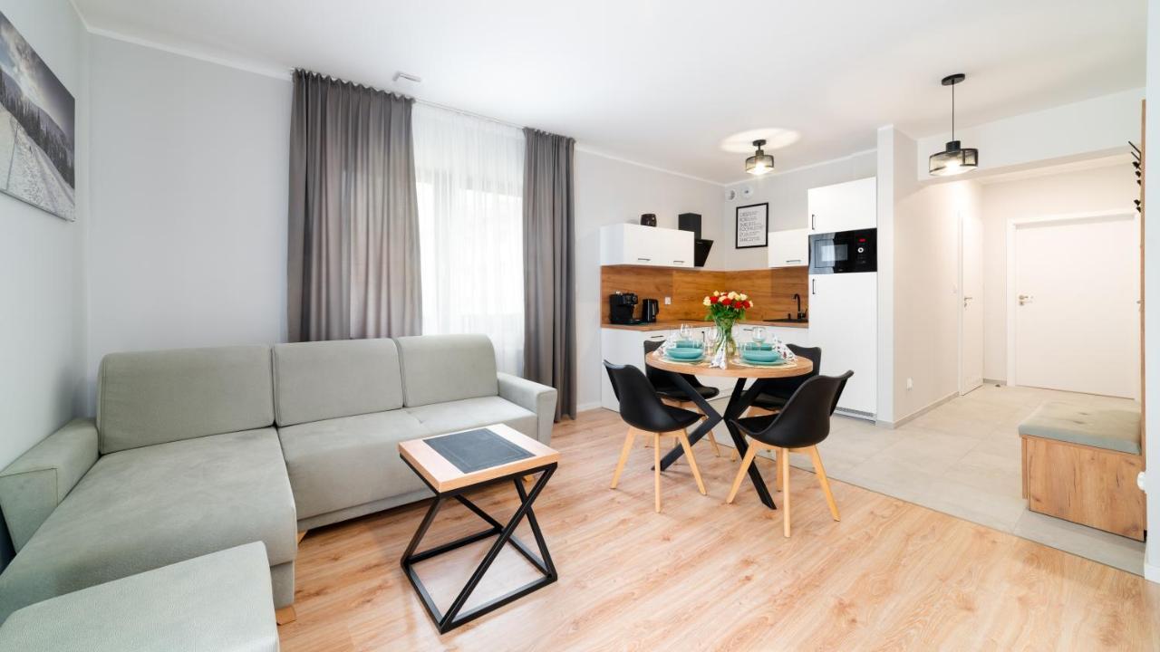 Apartamenty Sun & Snow Karpatia カルパッチ エクステリア 写真