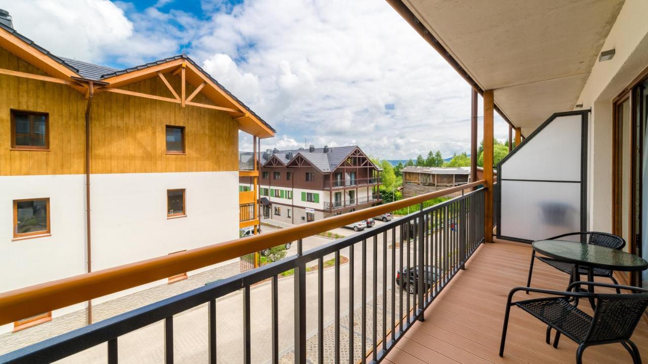 Apartamenty Sun & Snow Karpatia カルパッチ エクステリア 写真
