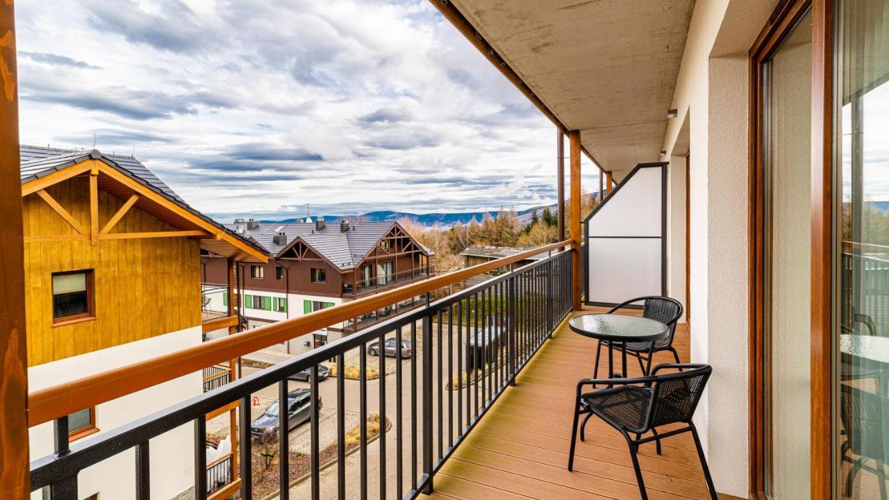 Apartamenty Sun & Snow Karpatia カルパッチ エクステリア 写真