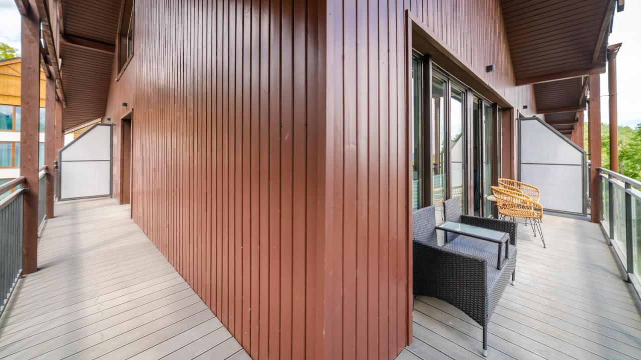 Apartamenty Sun & Snow Karpatia カルパッチ エクステリア 写真